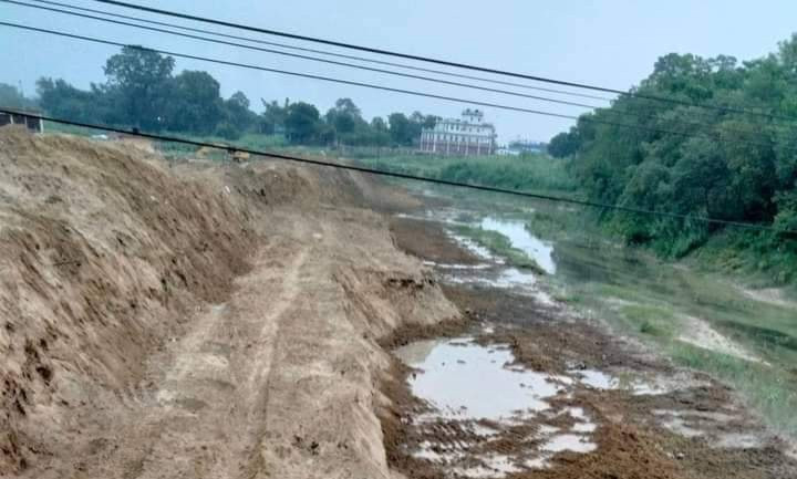 झरही खोला नियन्त्रण गर्न तटबन्धसहितको करिडोर निर्माण सुरु